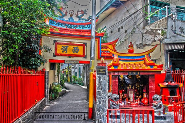 Visiting Chinatown in Jakarta - Jakarta Travel Guide
