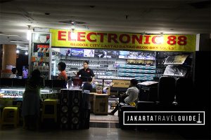 Visiting Pasar Glodok Jakarta  Jakarta  Travel Guide