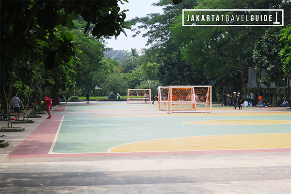 Visiting Taman Menteng  Park in Jakarta Jakarta Travel Guide