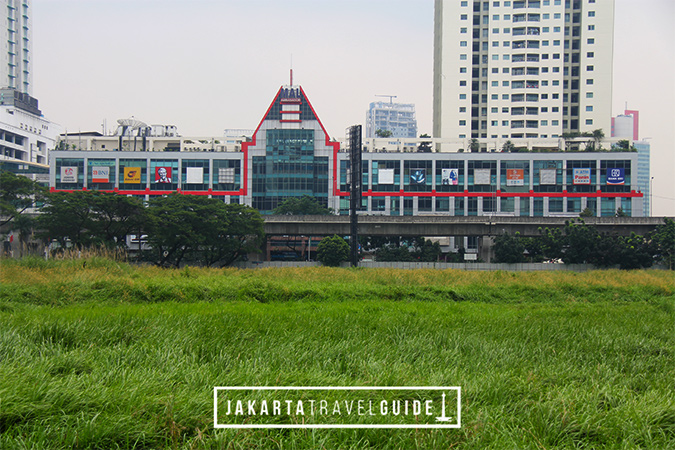 Shopping at Mall Ambassador in Jakarta - Jakarta Travel Guide