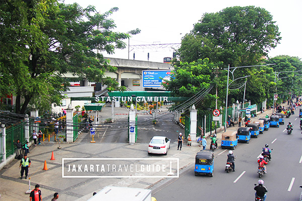 review travel jakarta bandung