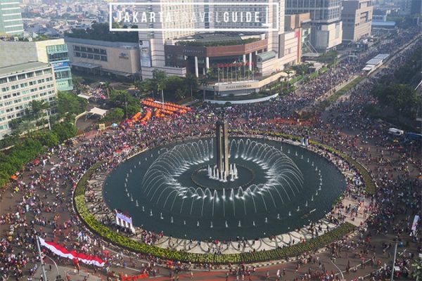 Bundaran HI and the Selatmat Datang Monument in Central Jakarta.